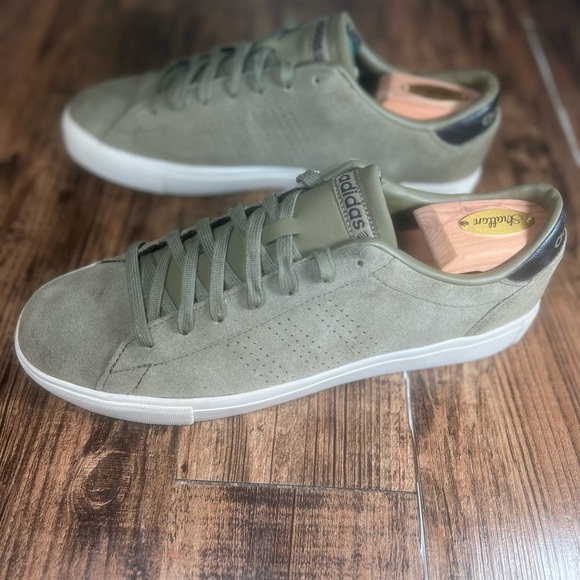 Adidas Men’s Shoes size 11 - Picture 3 of 6